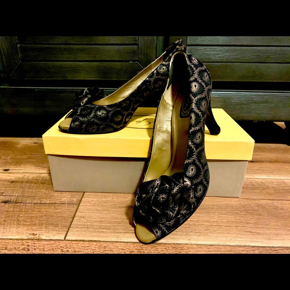 Salpy Silk Black and Gold Brocade Pumps